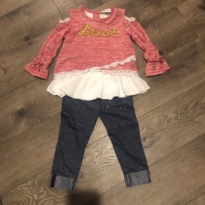Adorable cold shoulder toddler outfit!